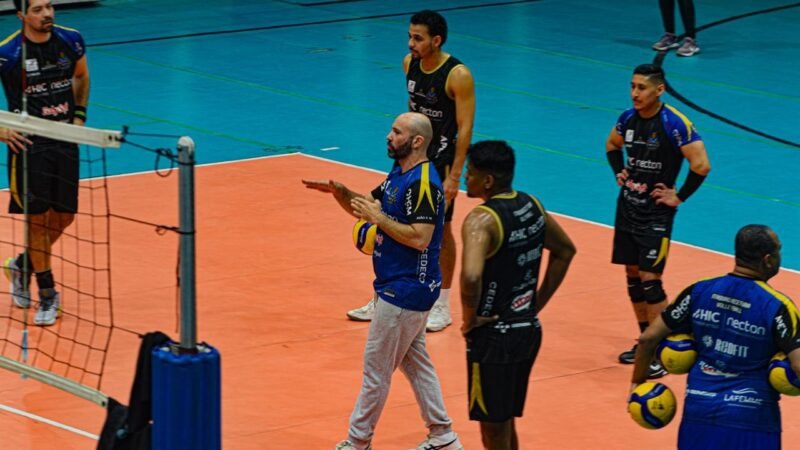 Bacilieri projeta evolução do Vôlei Itaquá no Paulista e mira vaga na semifinal