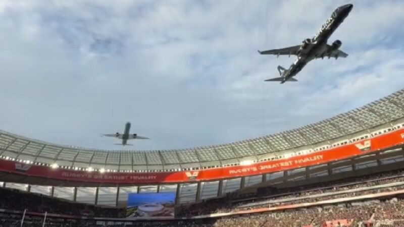 Aérea se defende nas redes após aviões passarem ‘raspando’ acima de estádio: ‘Planejamento, precisão, desempenho’