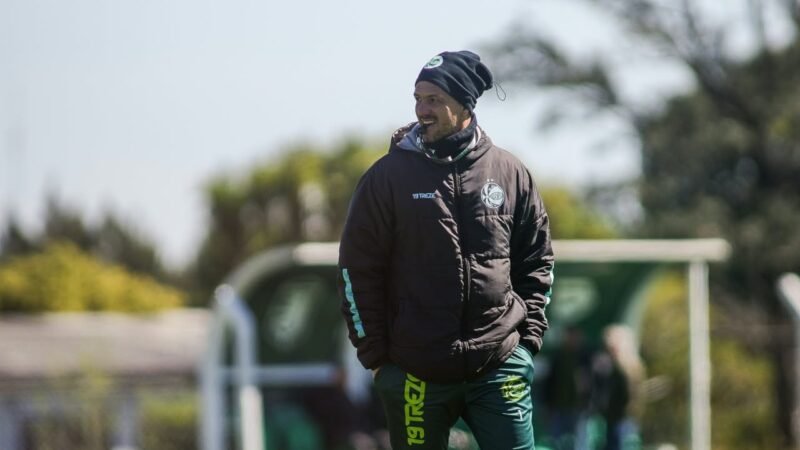 Mandaca e Jandrei viajam, e Juventude ganha três reforços para duelo com o Londrina