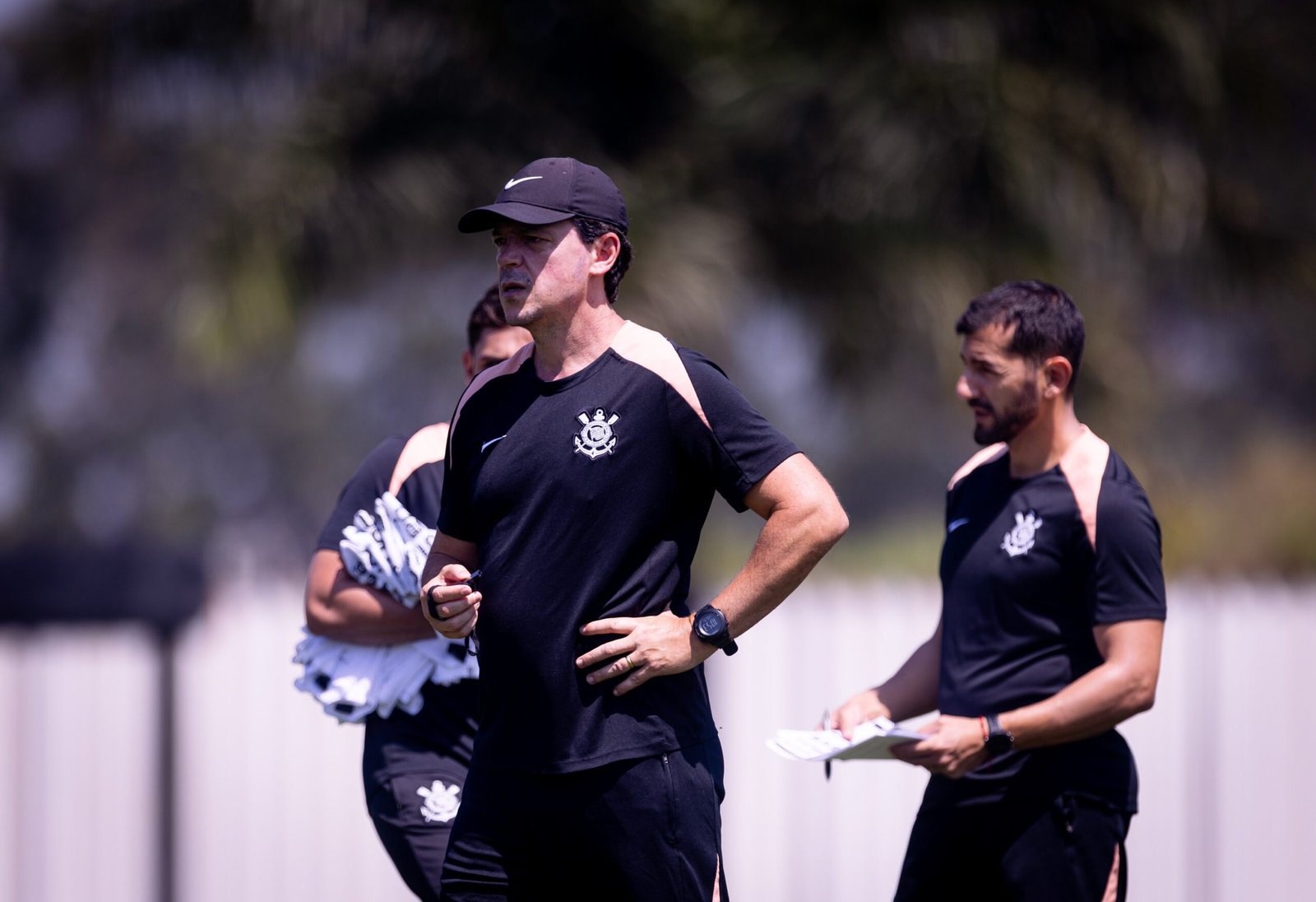 Treino do Corinthians: Diniz comanda exercício tático com reforço de Matheus Bidu