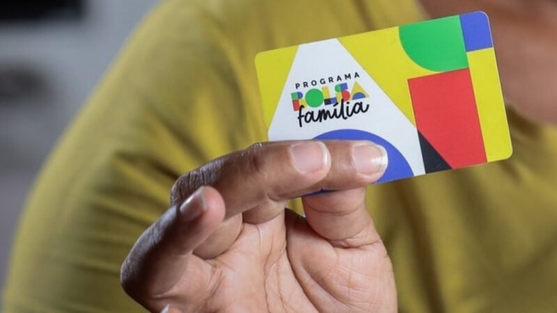 Bolsa Família: de R$ 70 a R$ 700; veja como o valor do benefício mudou em 23 anos