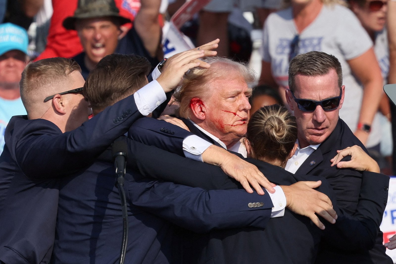 Morre homem baleado durante comício de Trump em 2024 nos EUA