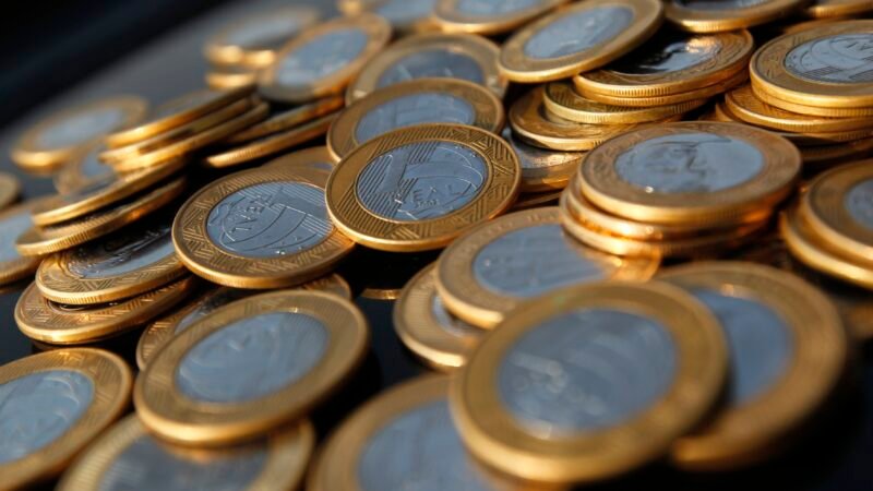 Arrecadação federal soma R$ 235 bilhões em agosto, recorde para o mês