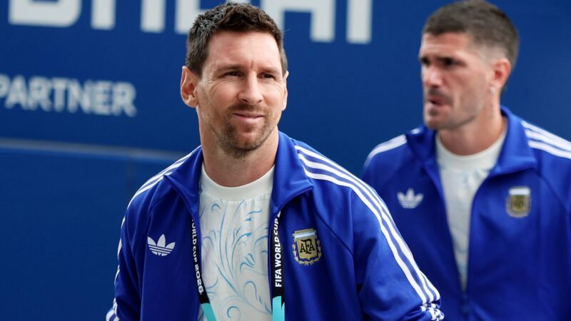 Messi acerta compra de time da 2ª divisão da Espanha e amplia negócios no futebol