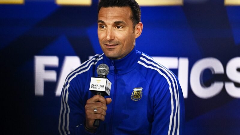 Federação Argentina encaminha renovação de Scaloni na seleção