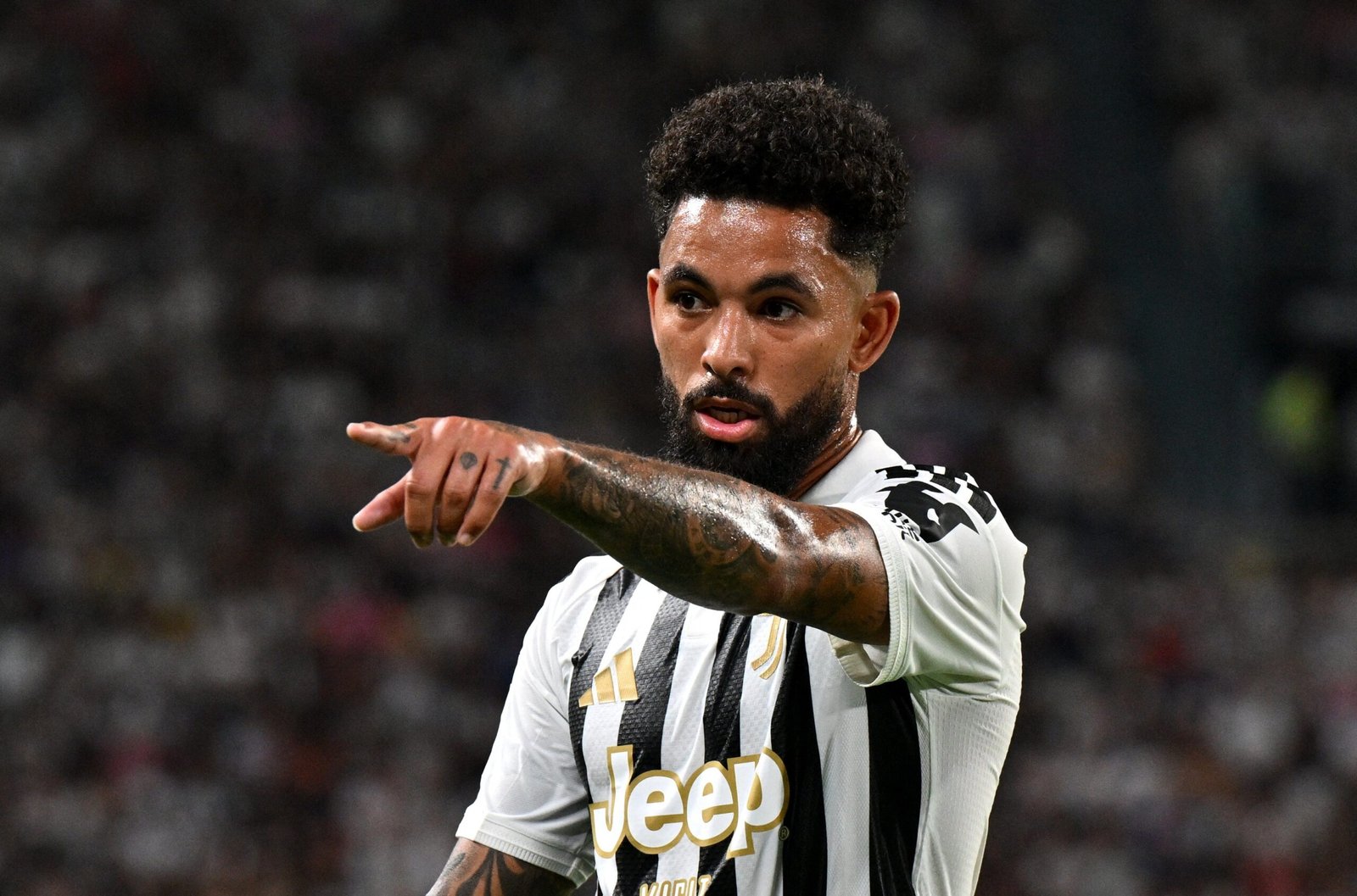 Douglas Luiz celebra bom início de temporada na Juve: “Spalletti disse que confiava no meu futebol”