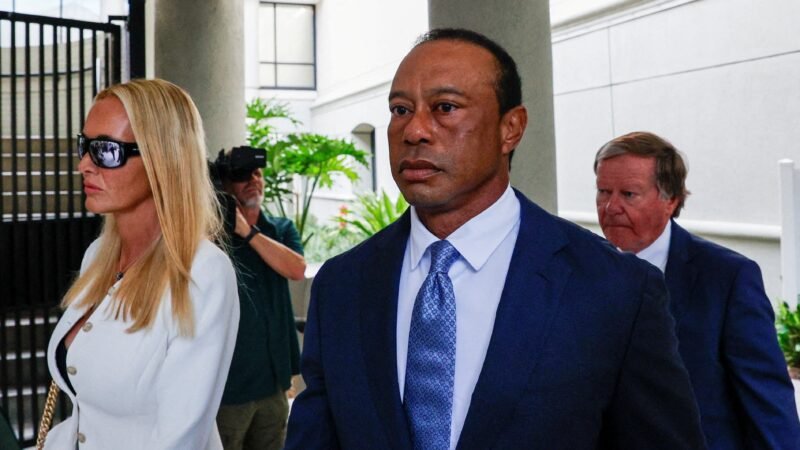 Tiger Woods se declara culpado por direção imprudente em acidente de trânsito nos EUA