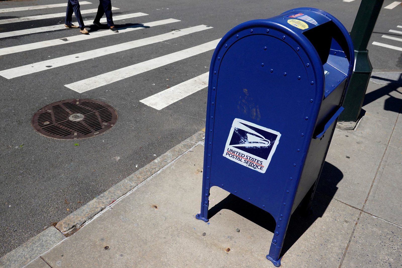 Em derrota para Trump, Suprema Corte dos EUA não permite que Serviço Postal restrinja votos por correio nas eleições de novembro