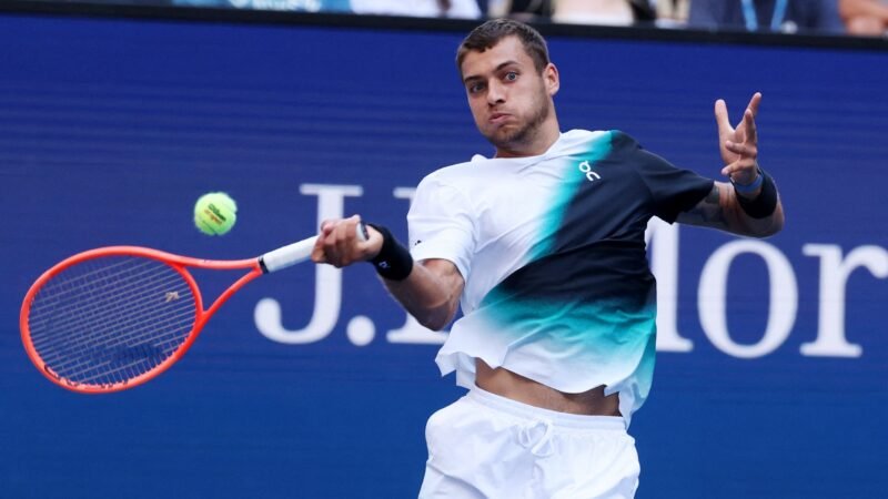 Top 6 reclama do barulho da torcida após ser eliminado no US Open: “Muito difícil jogar assim”
