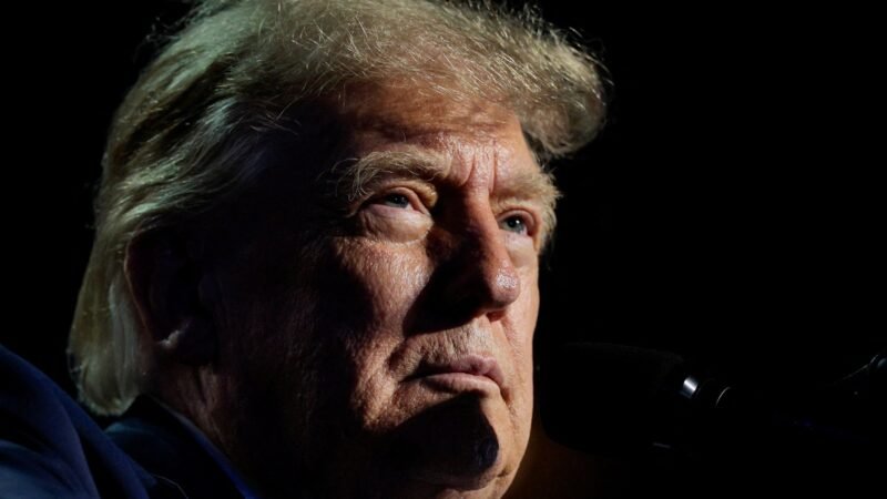 Trump anuncia reembolsos de até US$ 500 para americanos após prometer dinheiro em caso de vitória nas eleições