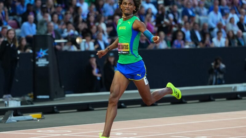 Alison dos Santos bate recorde dos Jogos Sul-Americanos na semi dos 400m em Santa Fé