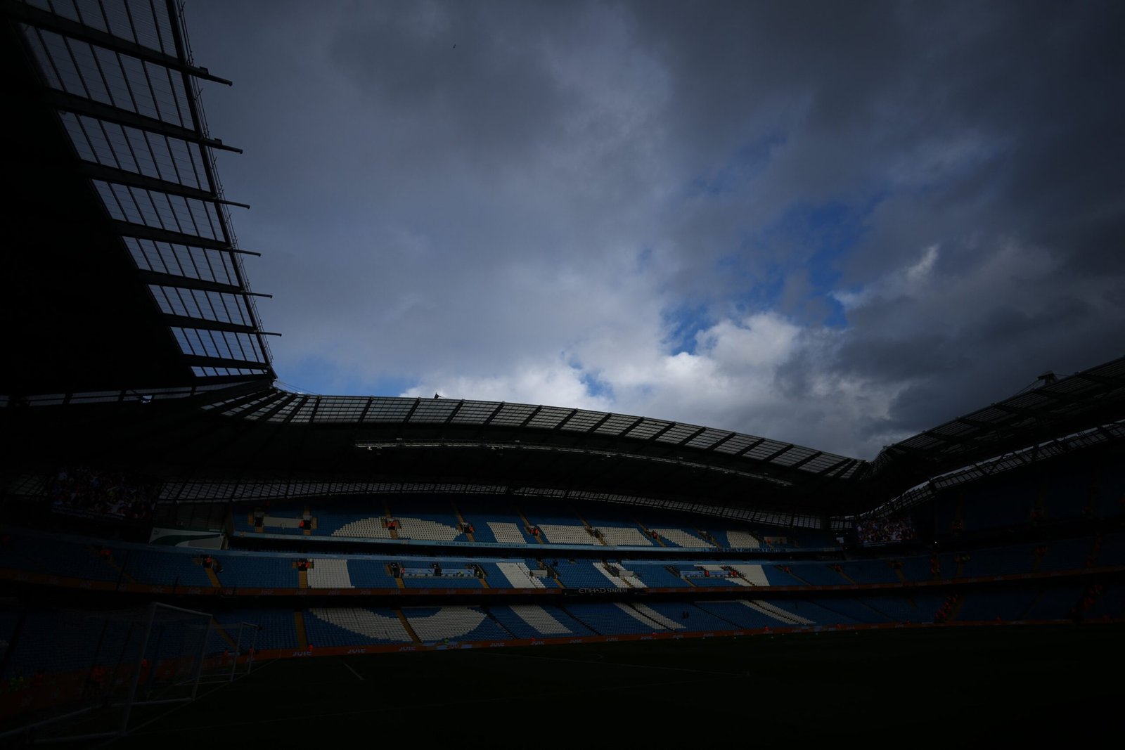 Premier League anuncia City culpado por violações financeiras, e clube diz que vai recorrer