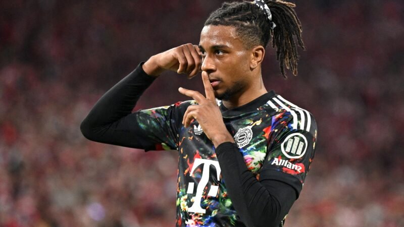 Bayern quer renovar com Olise para se proteger de investidas de gigantes europeus, diz jornal