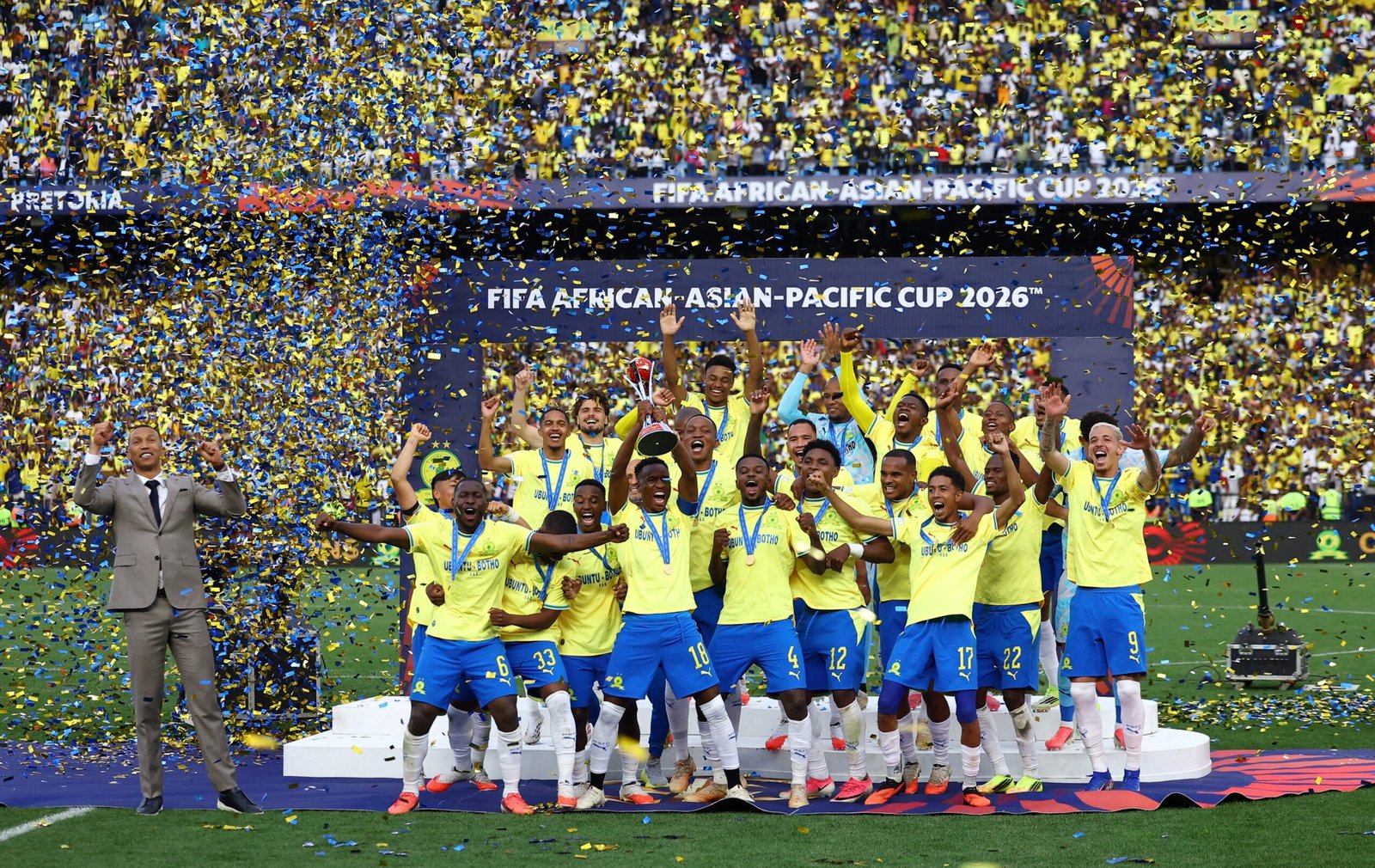 Arthur Sales vibra com vitória do Mamelodi e sonha com rival brasileiro na Copa Intercontinental