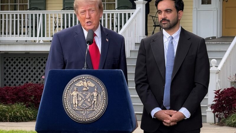 Trump minimiza boicote de redes de TV nos EUA: ‘Olhe toda essa imprensa aqui’