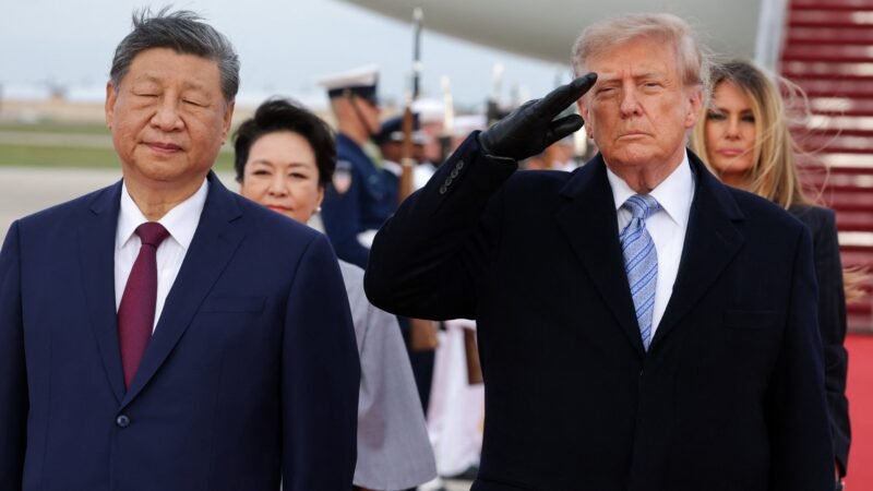 Xi Jinping chega a Washington e é recebido por Trump; veja FOTOS e VÍDEO