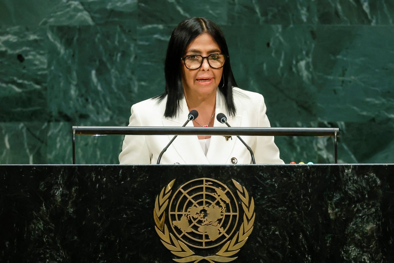 Delcy Rodríguez faz discurso ambíguo na ONU, critica interferência externa e elogia acordo entre Venezuela e EUA