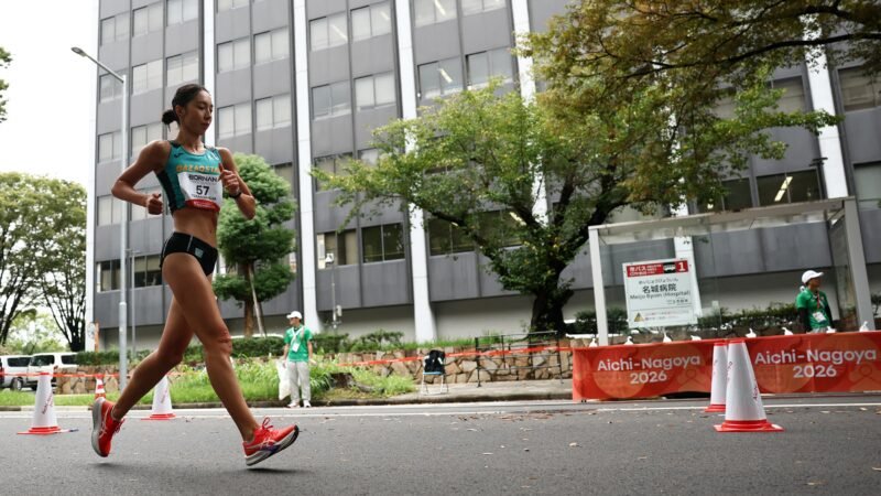 Atleta cazaque perde medalha de ouro da marcha atlética nos Jogos Asiáticos por causa do tênis