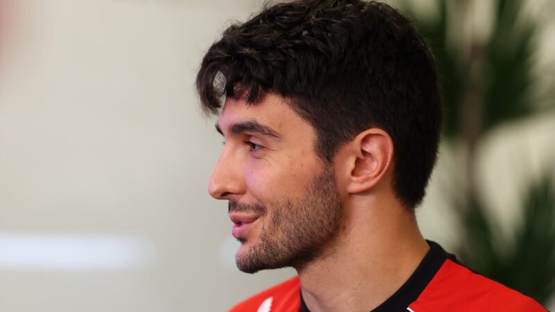 Ocon sugere que pode deixar Haas em meio a rumor de ida de Rafa Câmara à equipe