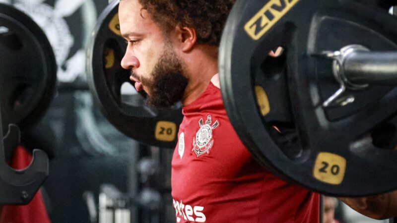 Memphis transforma pouco tempo de treino em sequência, mas ainda busca ritmo no Corinthians