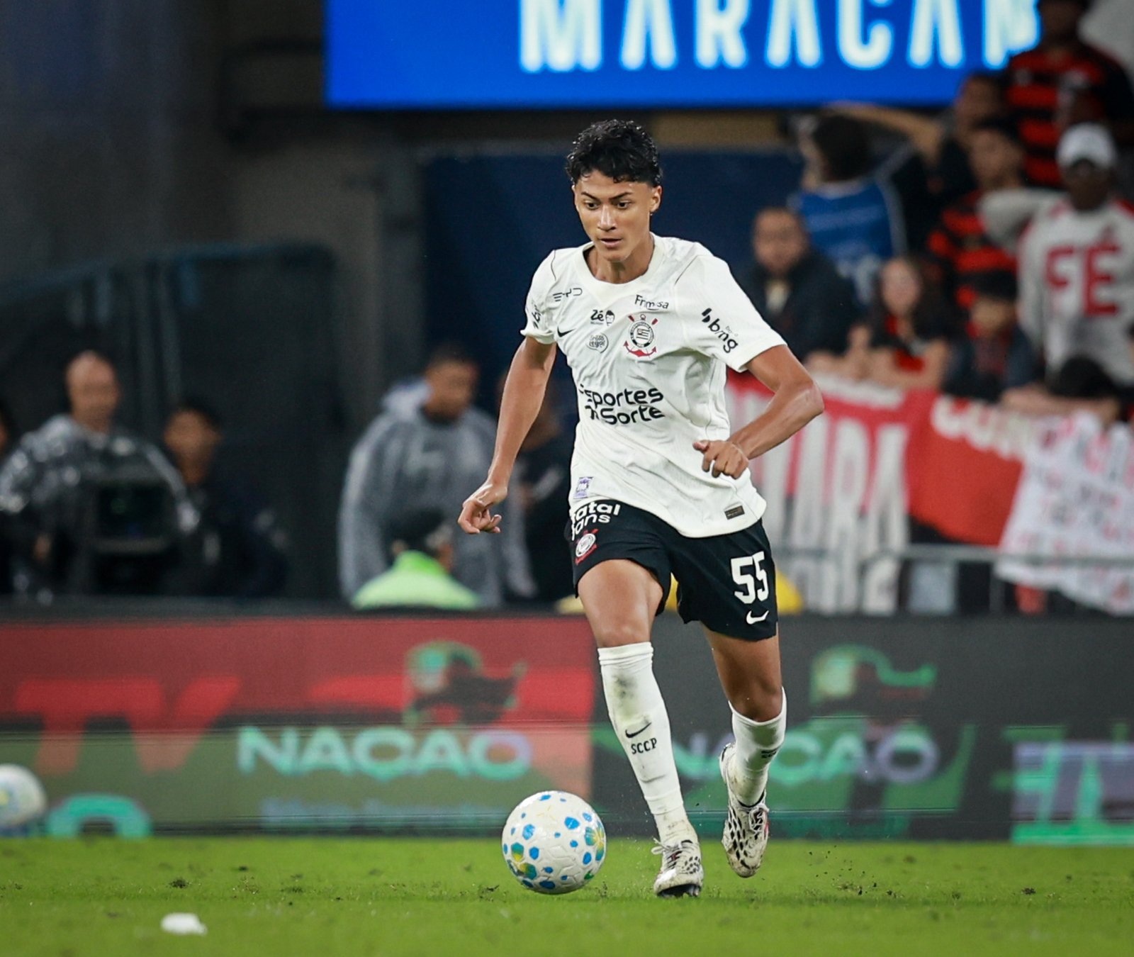 Iago Machado se destaca em estreia pelo Corinthians, recebe elogios e diz: “Emoção grande”