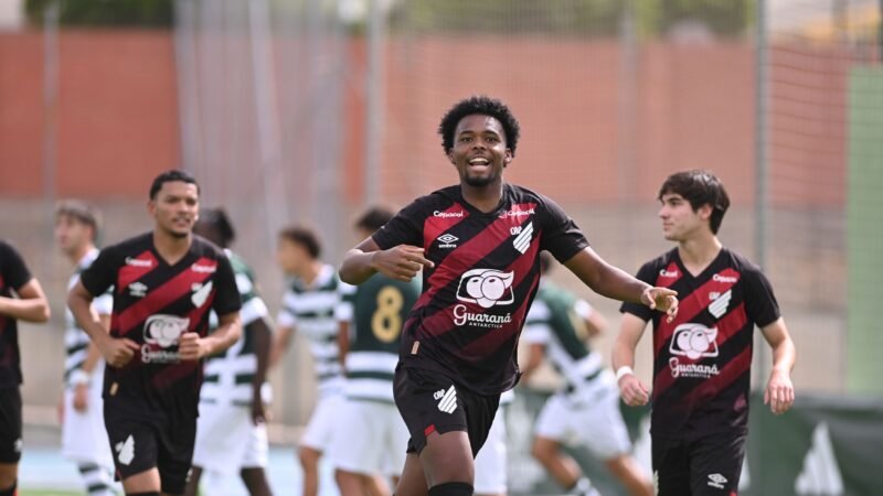 Athletico bate Sporting, mantém 100% e garante vaga na semifinal do Mundial Juvenil