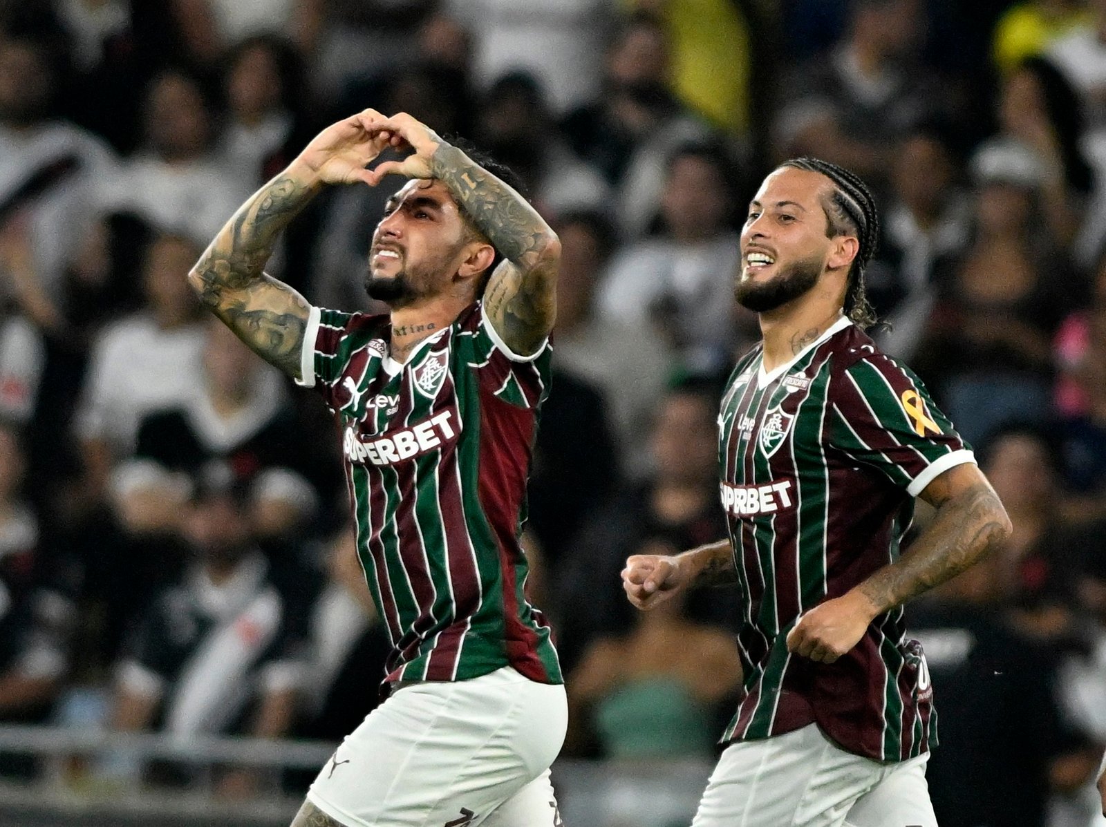 Imprensa internacional repercute peitada de árbitro em Canobbio, do Fluminense: “Sem precedentes”