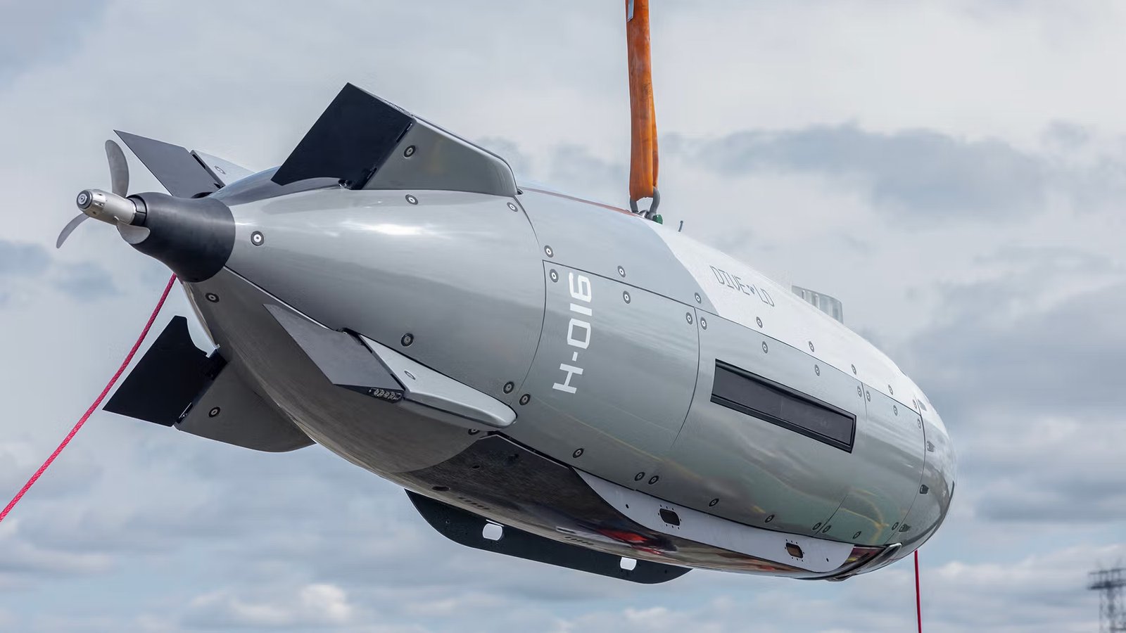 Irã captura drone submarino dos EUA de 3 toneladas avaliado em R$ 12 milhões; veja fotos
