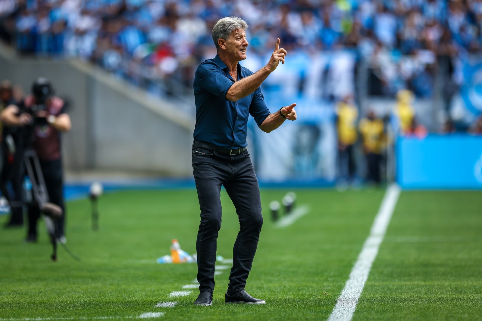 Bastidores: da Arena ao Rio, como Grêmio acertou saída de Luís Castro e volta de Renato