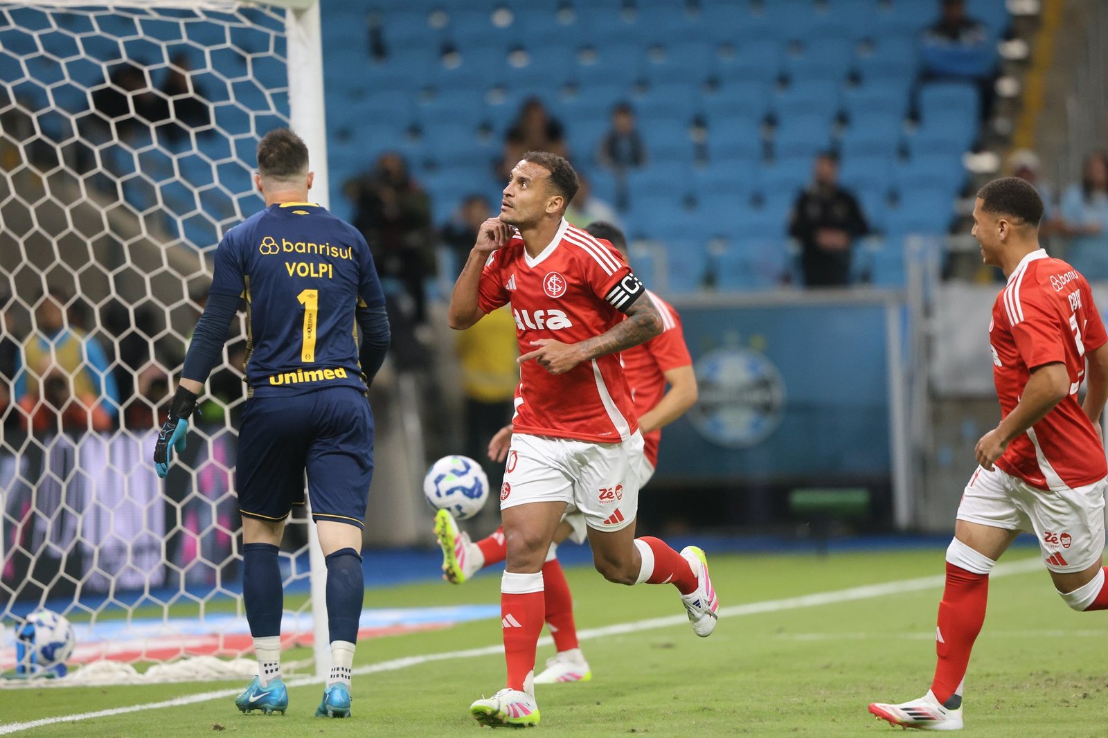 Dúvida no Inter, Alan Patrick pode se tornar o maior artilheiro do Gre-Nal em mais de 60 anos