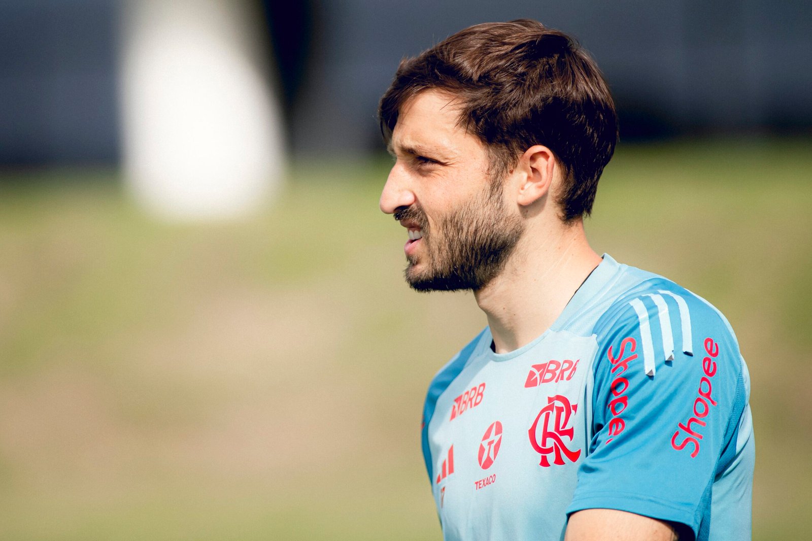 Cruzeiro tenta contratação de Matías Viña, lateral do Flamengo emprestado ao River