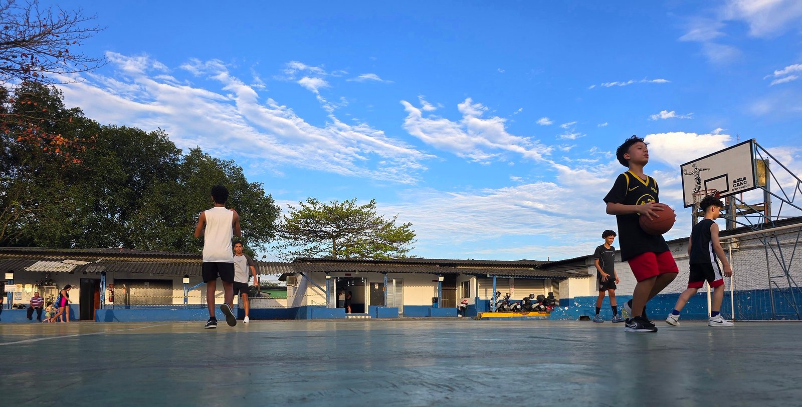 Guarujá abre vagas para aulas em diversas modalidades esportivas; veja como se inscrever