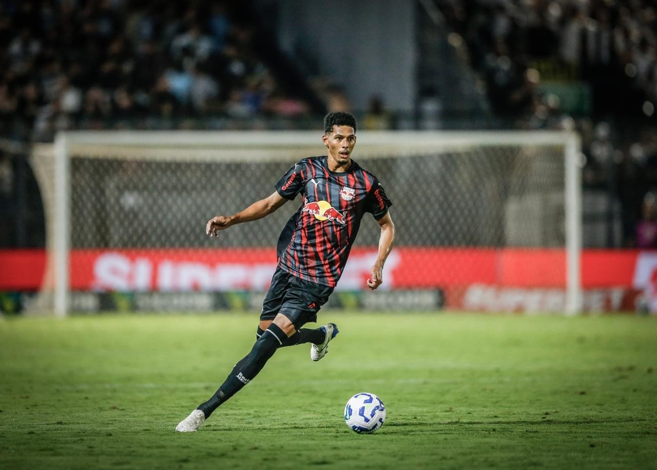 Bragantino tem um suspenso e a volta de dois jogadores para partida contra o Botafogo
