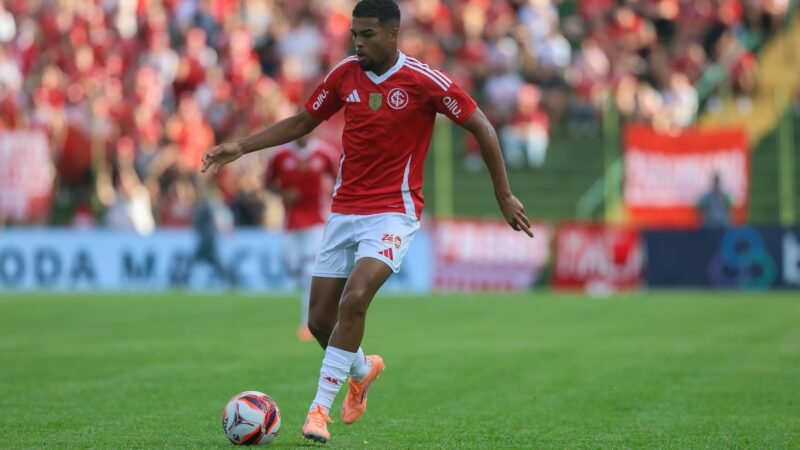 Inter encaminha empréstimo de Gustavo Prado a clube da Ucrânia; saiba mais