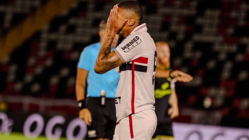 Atacantes do Botafogo-SP vivem jejum no segundo turno da Série B