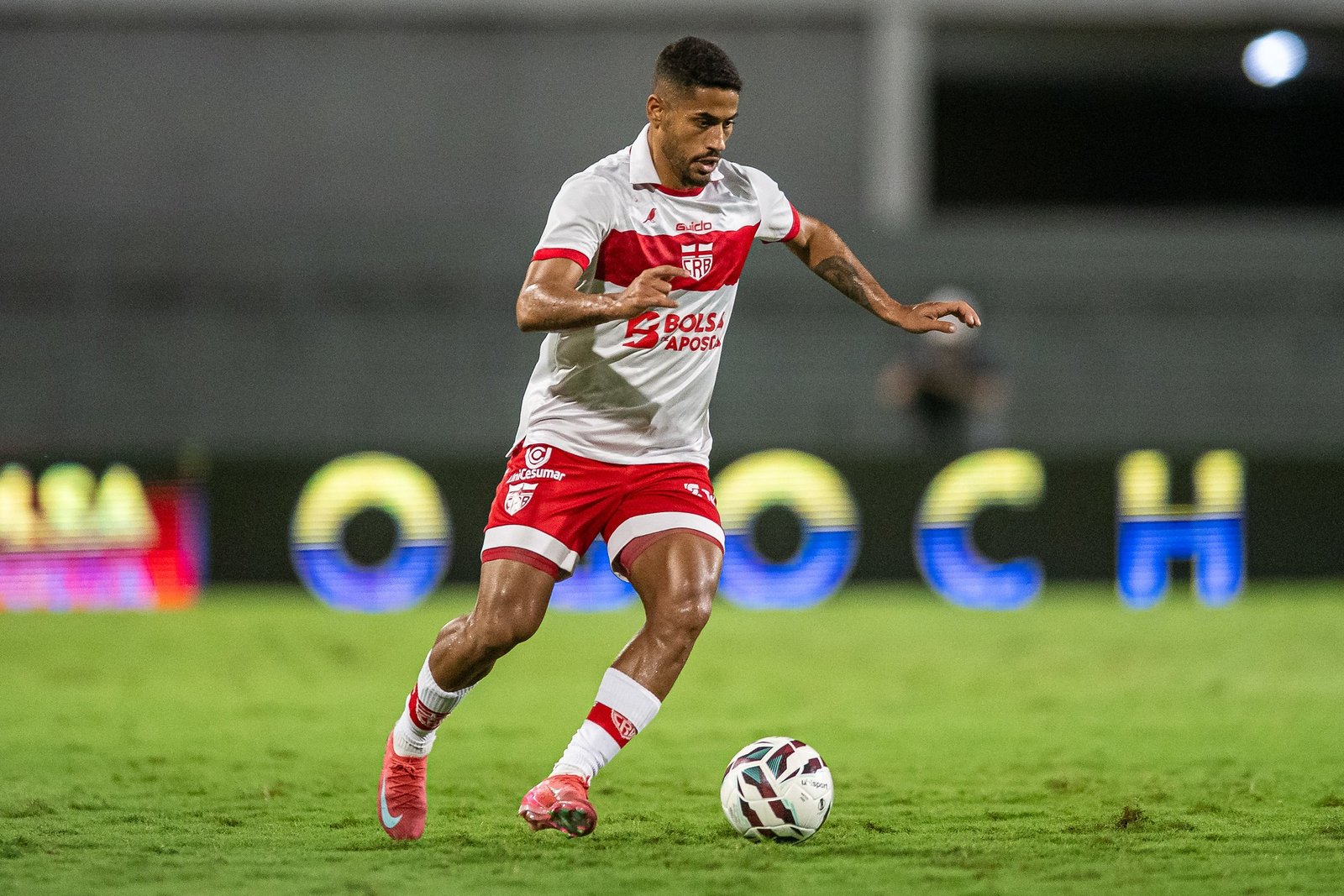 Escalação do CRB: Kevin não treina com o grupo e Hereda continua na equipe