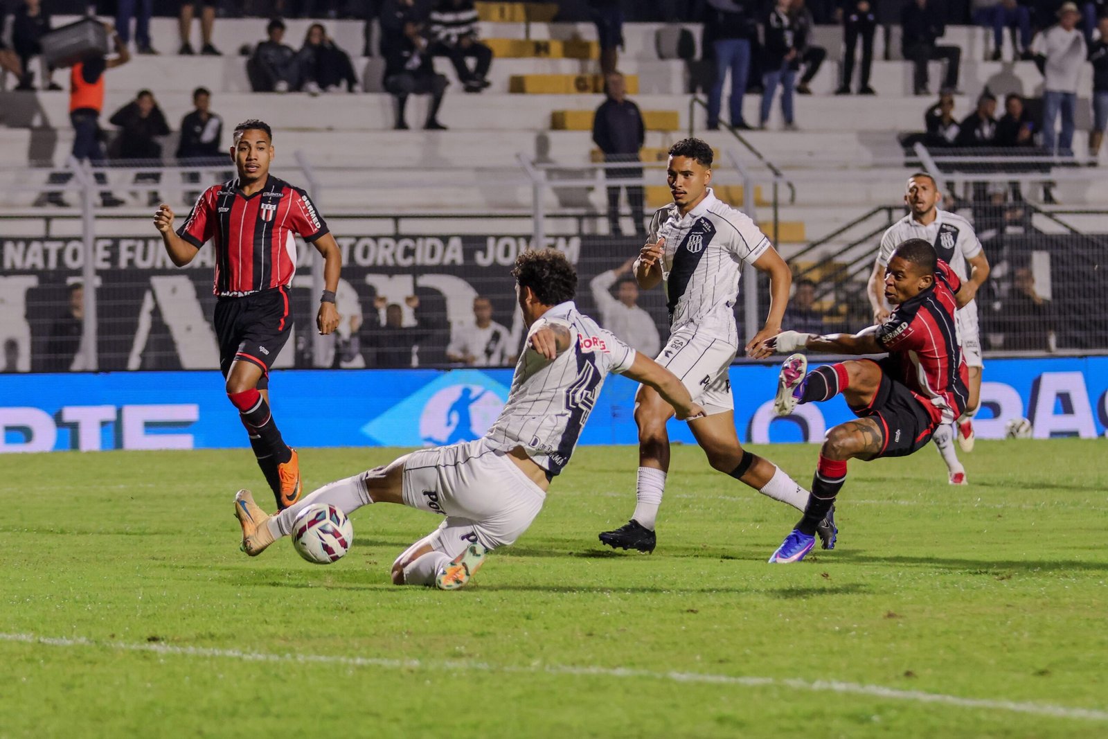 Adversário da Ponte demonstra empatia antes de jogo: “Já estive nesta situação”