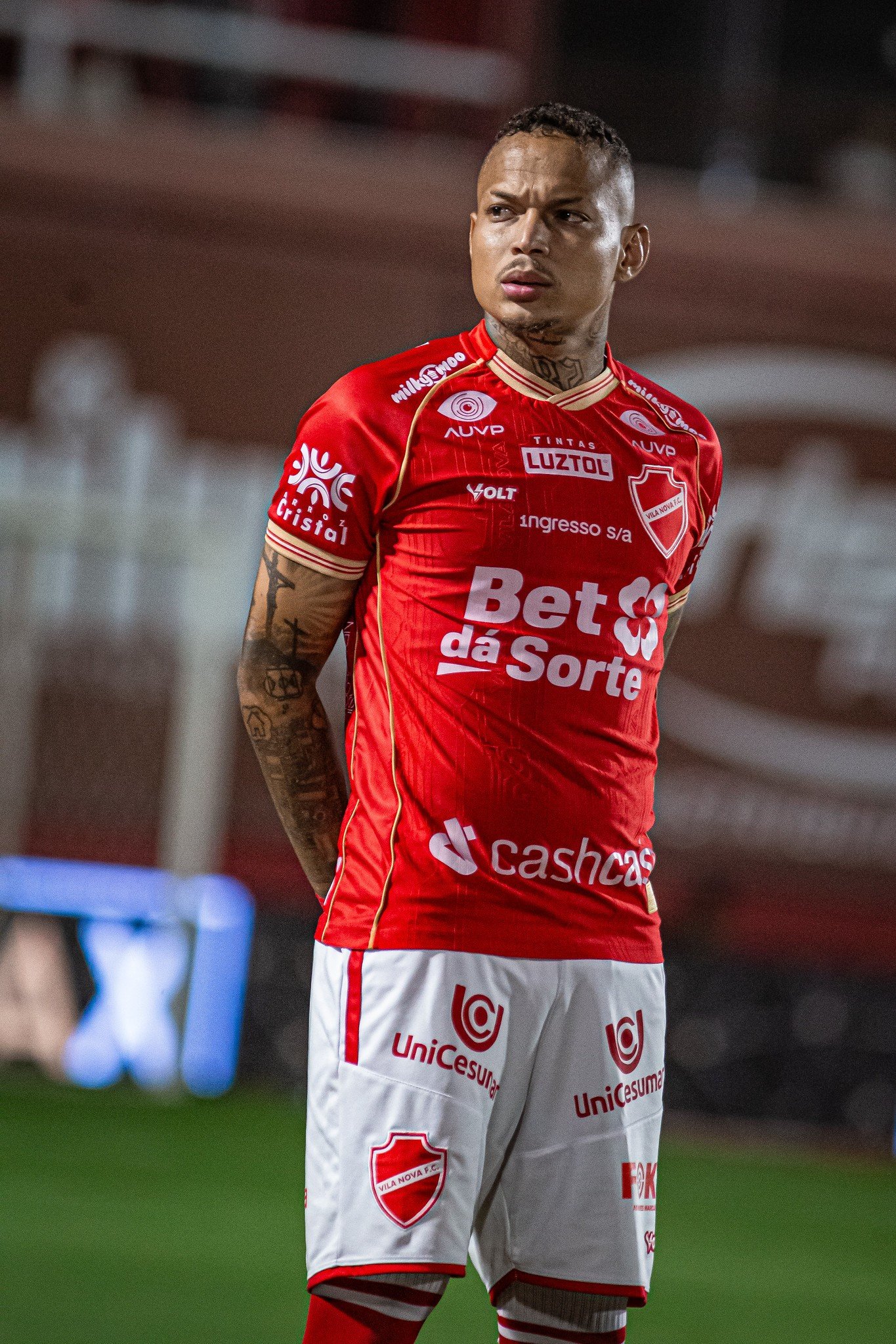 Janderson completa 350 jogos na carreira em clássico pelo Vila Nova