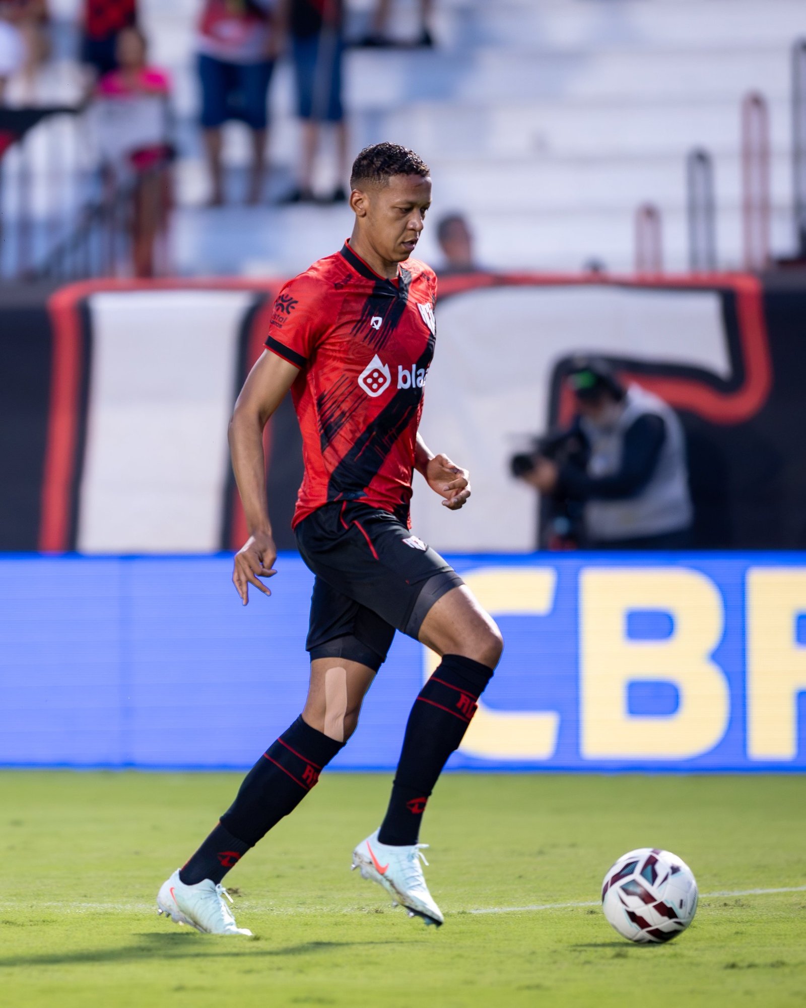 Atlético-GO pode ter desfalque importante para clássico contra o Goiás