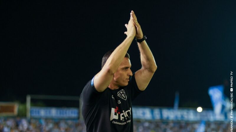 Paysandu demite técnico Júnior Rocha após mais uma derrota na Série C