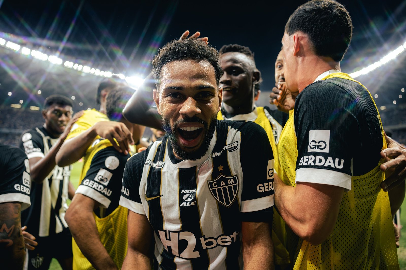 Renan Lodi conta como desabafo impactou mudança no Atlético-MG até alcançar fase invicta