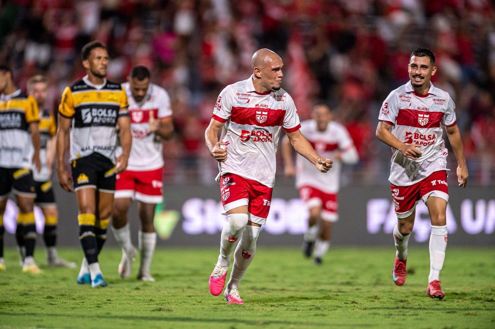 CRB lidera recorte das últimas dez rodadas e chega forte à reta final da Série B