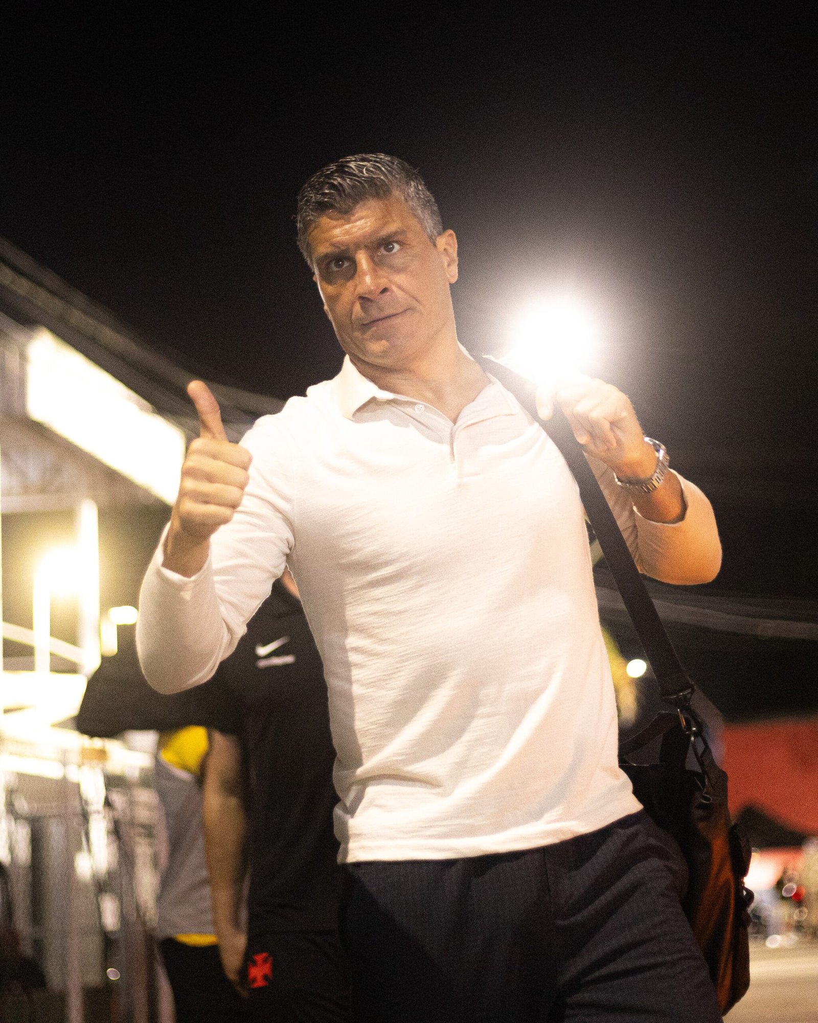 Como Pedro Emanuel administra desgaste do elenco e mantém Vasco vivo em três competições