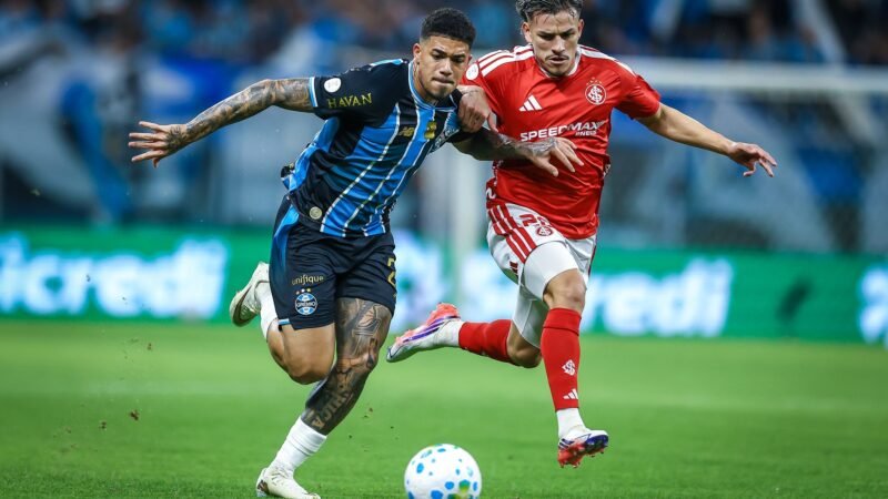 Lateral do Grêmio explica como jogou Gre-Nal mesmo após tirar ombro do lugar: “Dor bem chata”