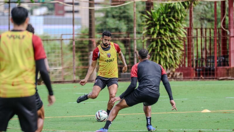 Sem Inocêncio, Jonathan pode voltar a ser titular do Botafogo-SP após cinco meses