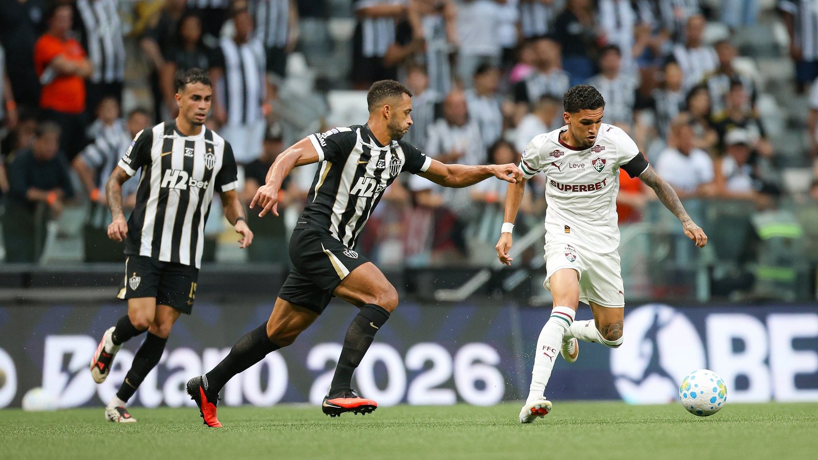 Marcão elogia Riquelme e dá recado à promessa do Fluminense: “Campo diz muito”