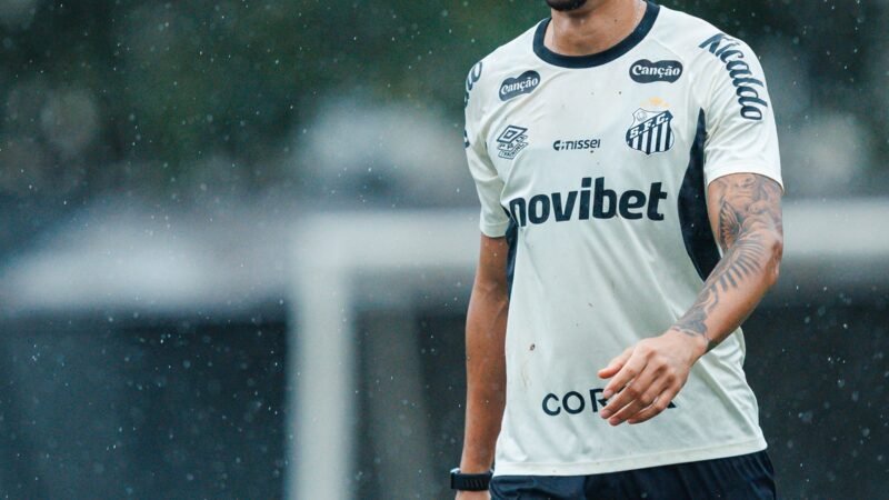 Escalação: Santos deve ter o retorno de Lucas Veríssimo contra o Atlético-MG