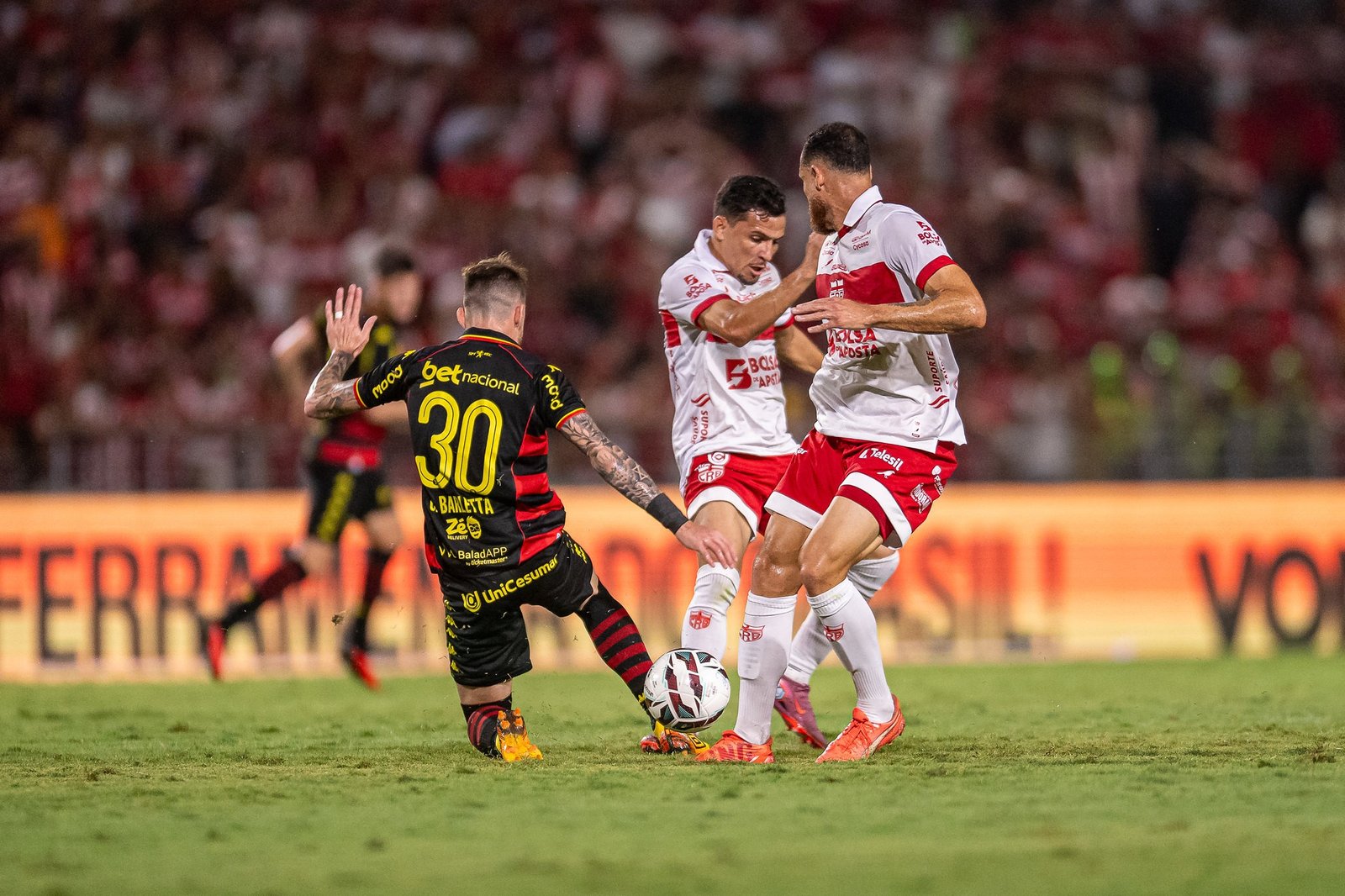 Vice-líder do returno, CRB entra na reta final da Série B com viés de alta