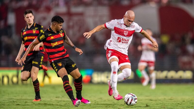 CRB tem oito jogadores pendurados para duelo com a Ponte Preta pela Série B
