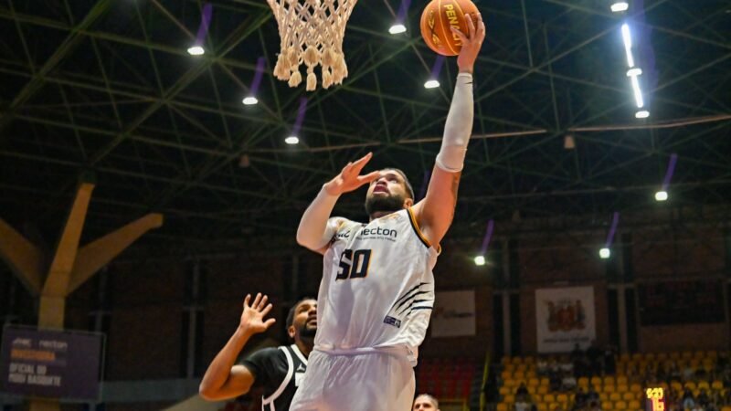 Mogi domina o Corinthians e larga na frente na semifinal do Paulista de basquete